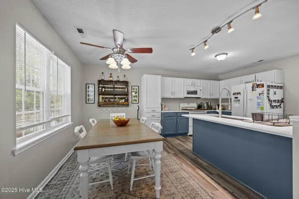 $2,200 | 215 Bishop Drive, Jacksonville, NC 28540