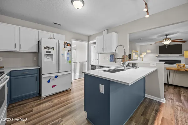 $2,200 | 215 Bishop Drive, Jacksonville, NC 28540