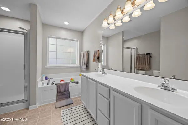 $2,200 | 215 Bishop Drive, Jacksonville, NC 28540
