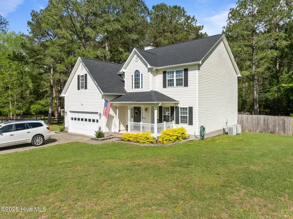 $2,200 | 215 Bishop Drive, Jacksonville, NC 28540