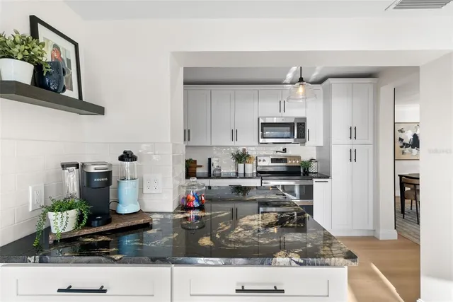 $724,990 | 122 Lake Drive, Tampa, FL 33613