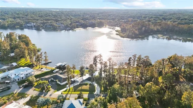 $724,990 | 122 Lake Drive, Tampa, FL 33613