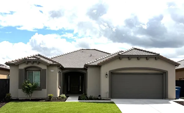 $695,000 | 8698 North Privado Court, Hilmar, CA 95324