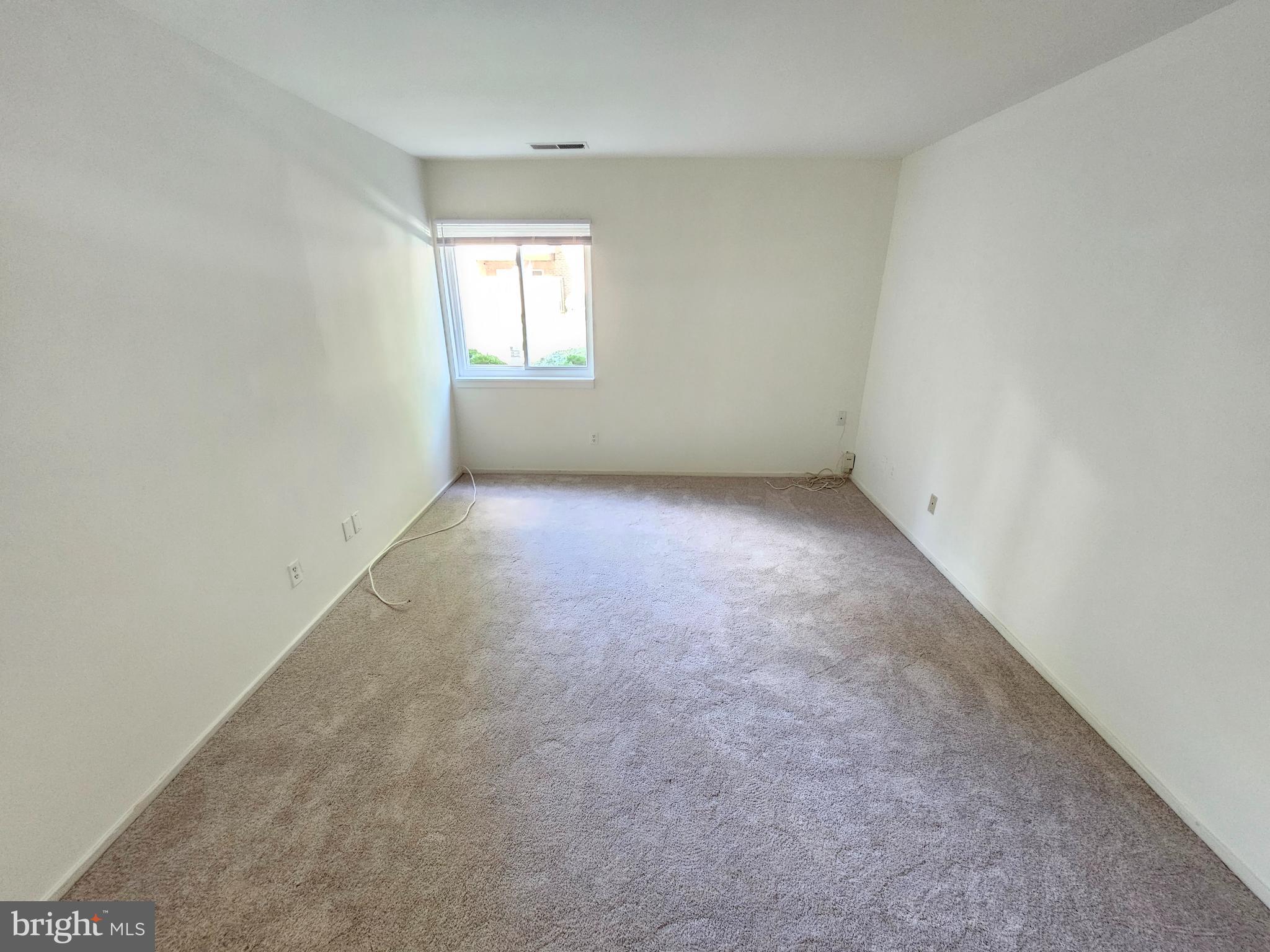 19323 Club House Road, Unit 101 Gaithersburg, MD 20886 - Photo 15 of 25 Master Bedroom