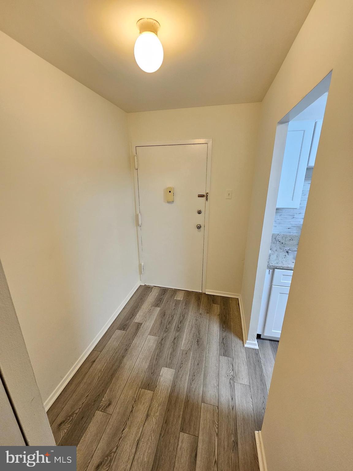 19323 Club House Road, Unit 101 Gaithersburg, MD 20886 - Photo 2 of 25 Foyer