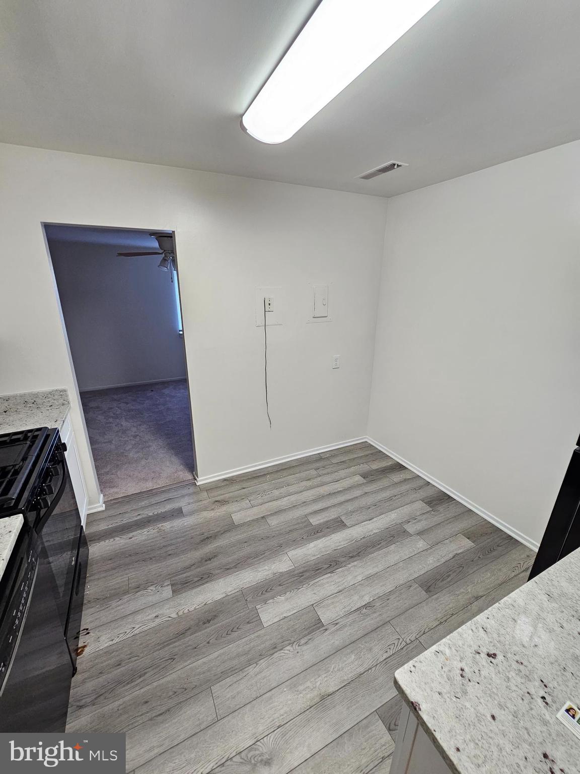 19323 Club House Road, Unit 101 Gaithersburg, MD 20886 - Photo 10 of 25 Kitchen