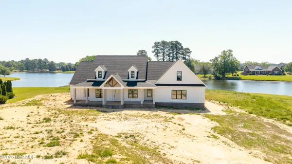 $540,000 | 170 Lake Point Lane, Clinton, NC 28328