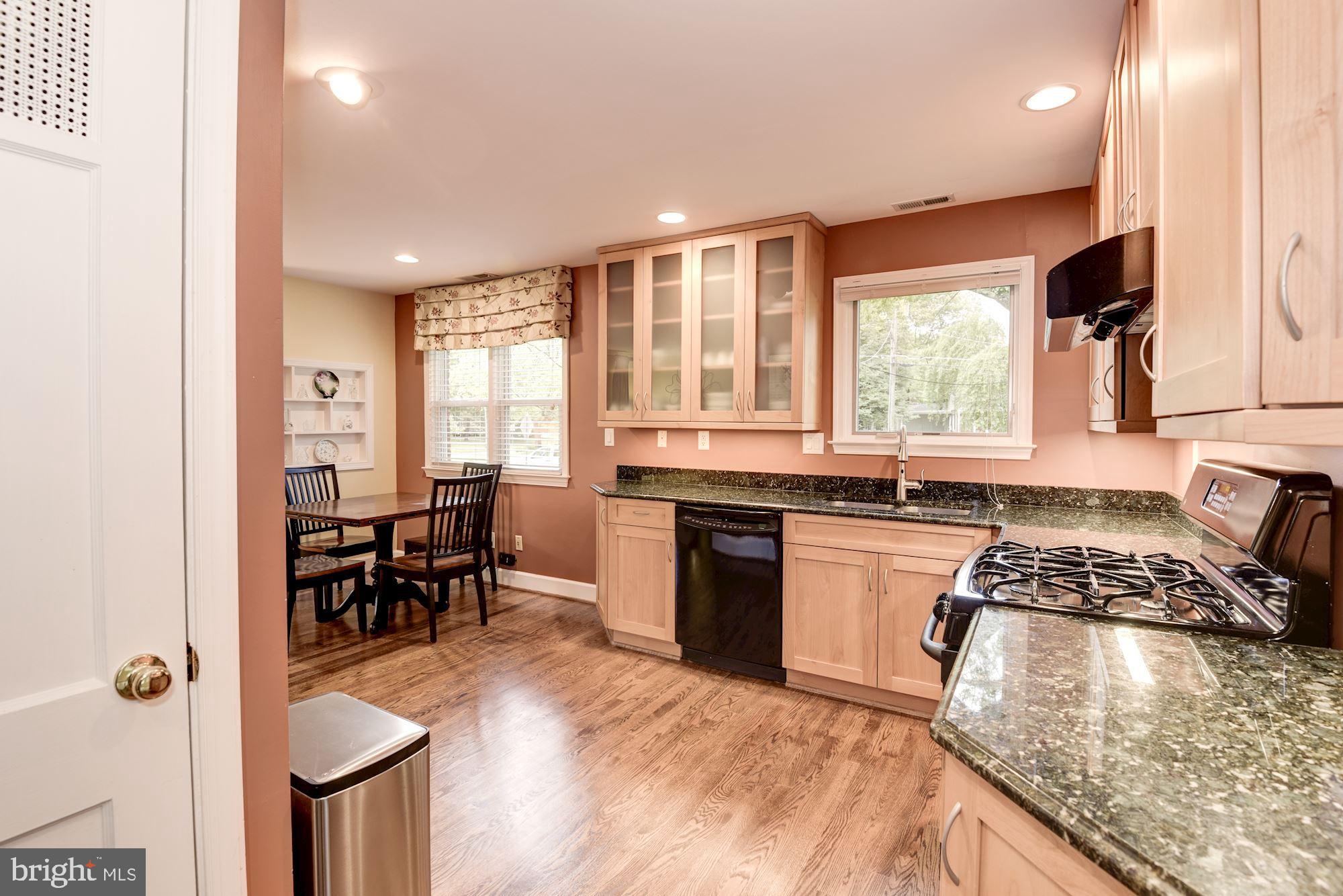 8006 New Market Road Alexandria, VA 22308 - Photo 13 of 37 Recessed Lighting and Under Cabinet Task Lighting