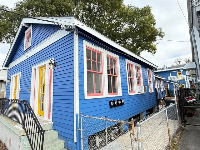 $1,100 | 832 North Gayoso Street, Unit A, New Orleans, LA 70119