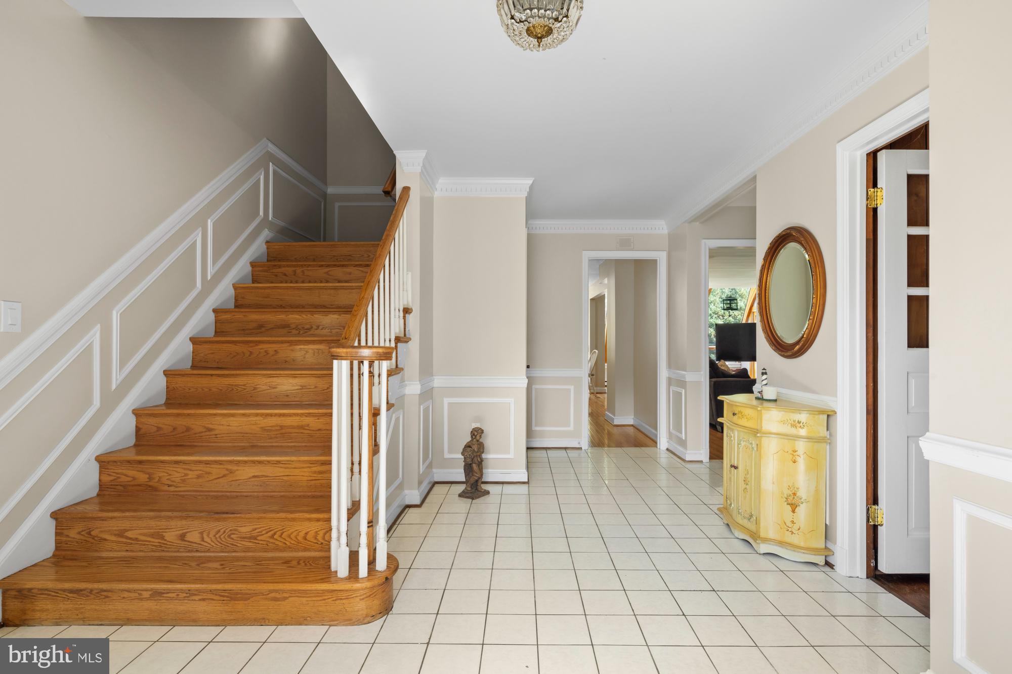 12810 Travilah Road Potomac, MD 20854 - Photo 4 of 51 Gallery Image 4