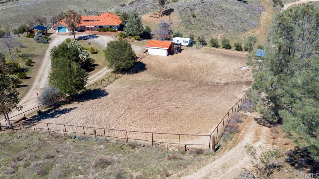 9750 Random Canyon Way Creston, CA 93432 - Photo 19 of 75