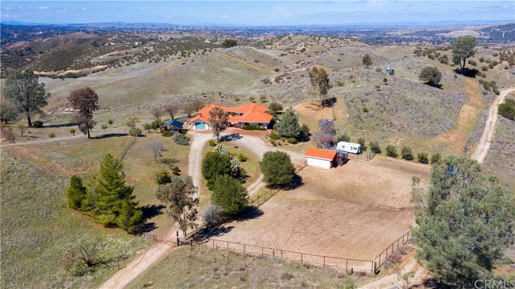 9750 Random Canyon Way Creston, CA 93432 - Photo 21 of 75