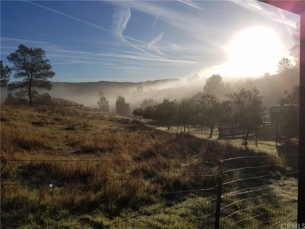 9750 Random Canyon Way Creston, CA 93432 - Photo 30 of 75