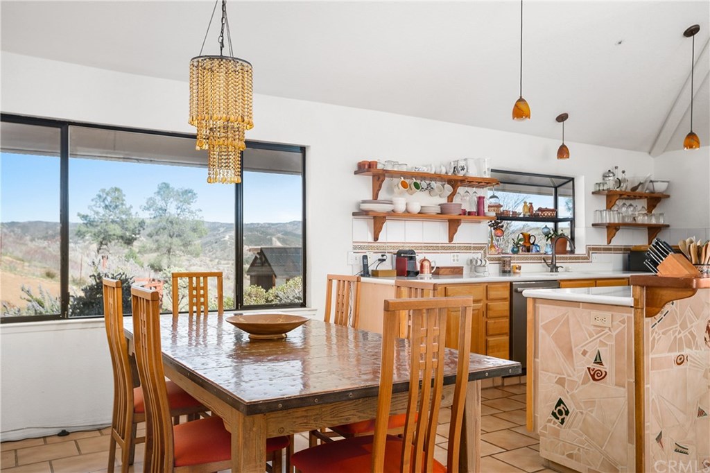 9750 Random Canyon Way Creston, CA 93432 - Photo 37 of 75