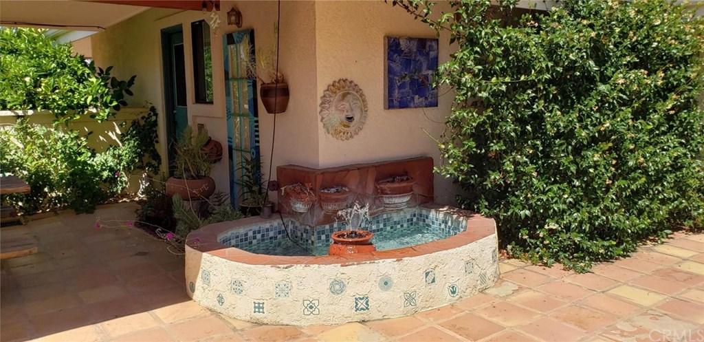 9750 Random Canyon Way Creston, CA 93432 - Photo 9 of 75