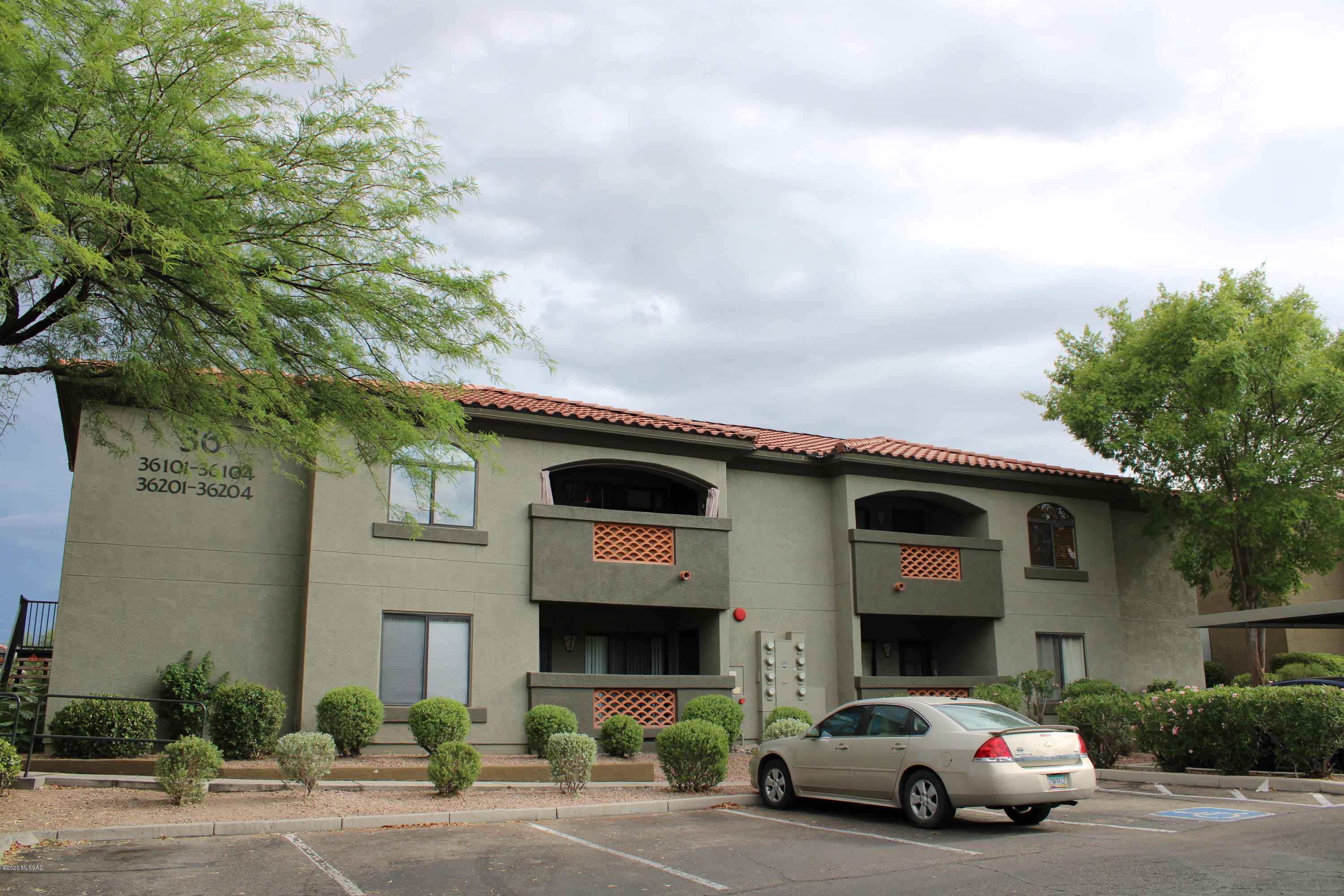 5751 North Kolb Road, Unit 36203 Tucson, AZ 85750 - Photo 25 of 25 a front view of a house with garage