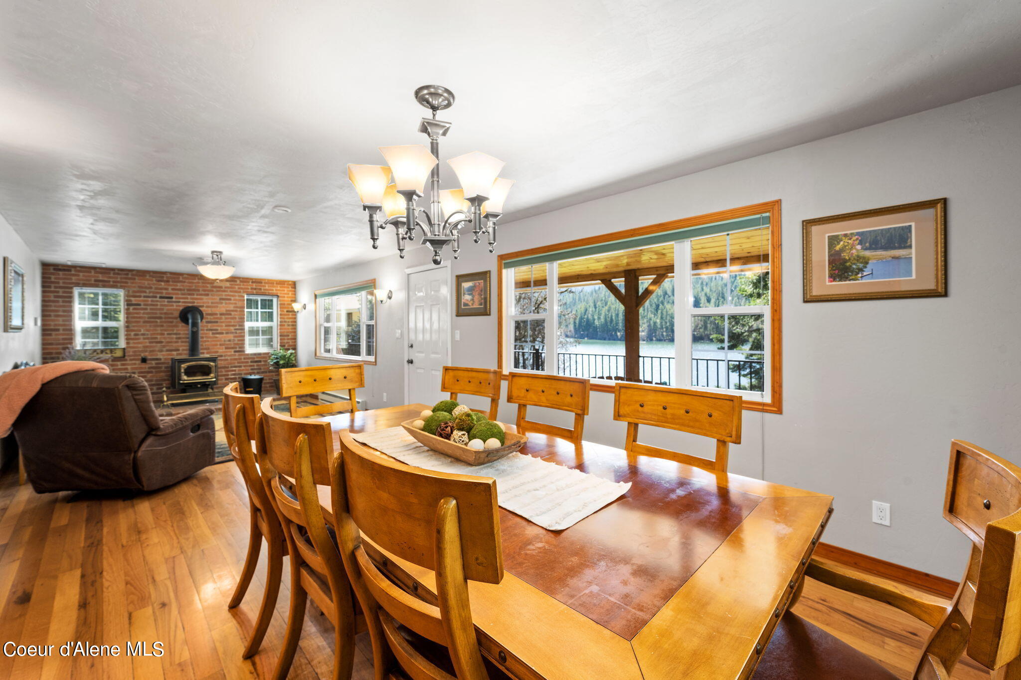 19503 East Hayden Lake Road Hayden, ID 83835 - Photo 22 of 57 dining area