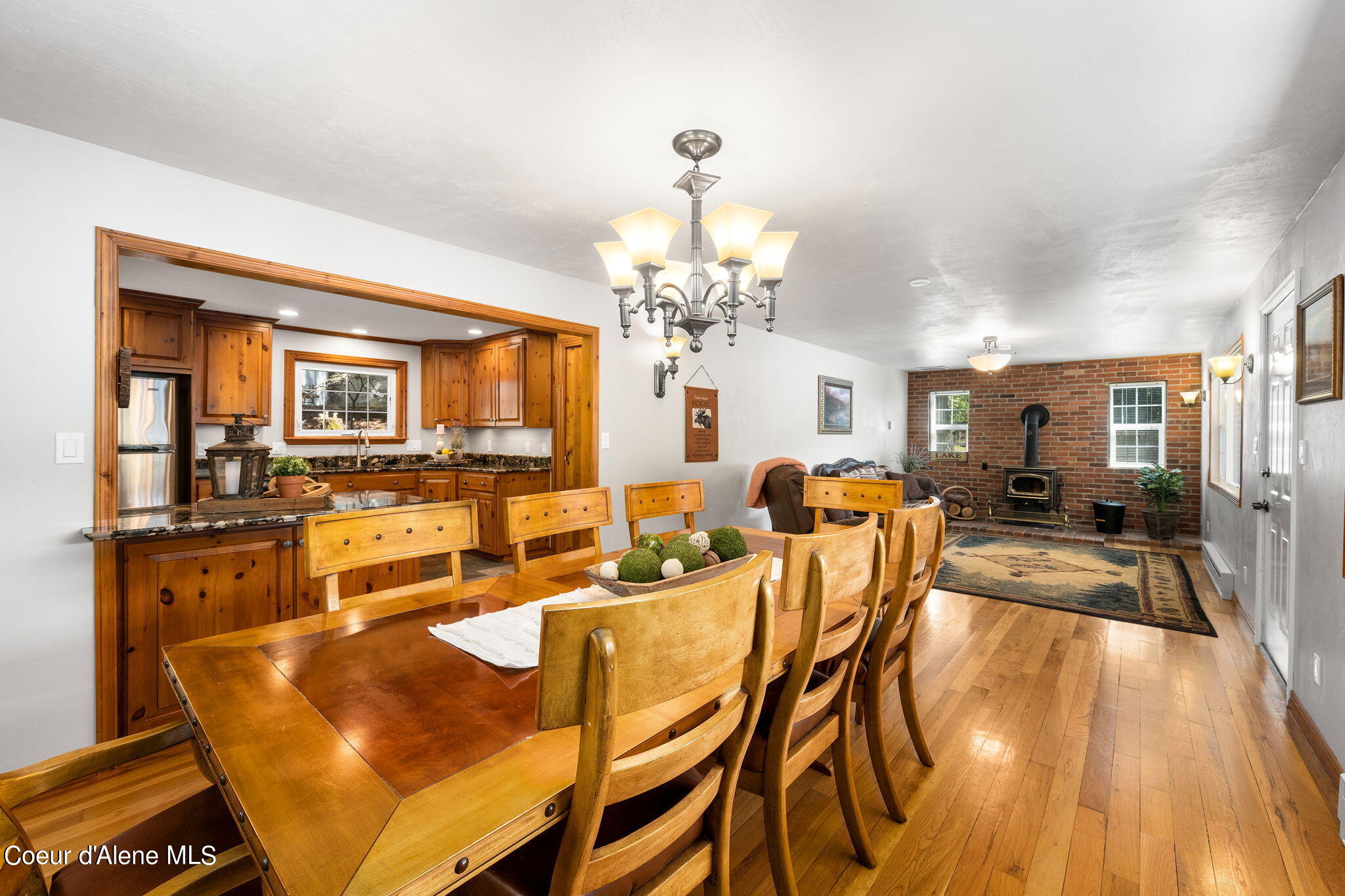 19503 East Hayden Lake Road Hayden, ID 83835 - Photo 24 of 57 dining area