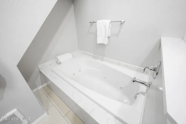 $1,225,000 | 19503 East Hayden Lake Road, Hayden, ID 83835