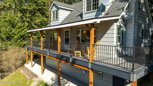 $1,225,000 | 19503 East Hayden Lake Road, Hayden, ID 83835