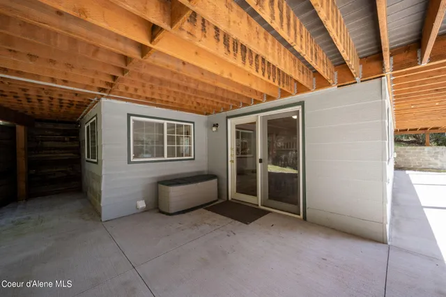 $1,225,000 | 19503 East Hayden Lake Road, Hayden, ID 83835