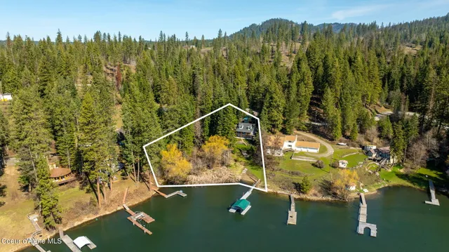 $1,225,000 | 19503 East Hayden Lake Road, Hayden, ID 83835