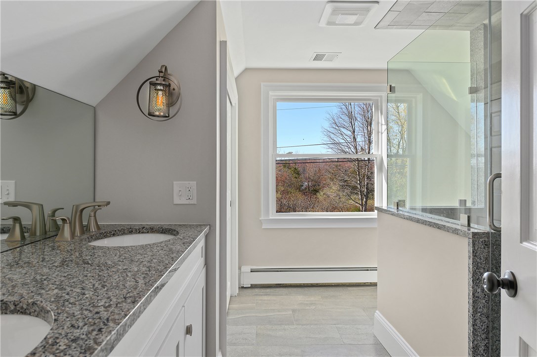 223 Reservoir Road Cumberland, RI 02864 - Photo 18 of 40