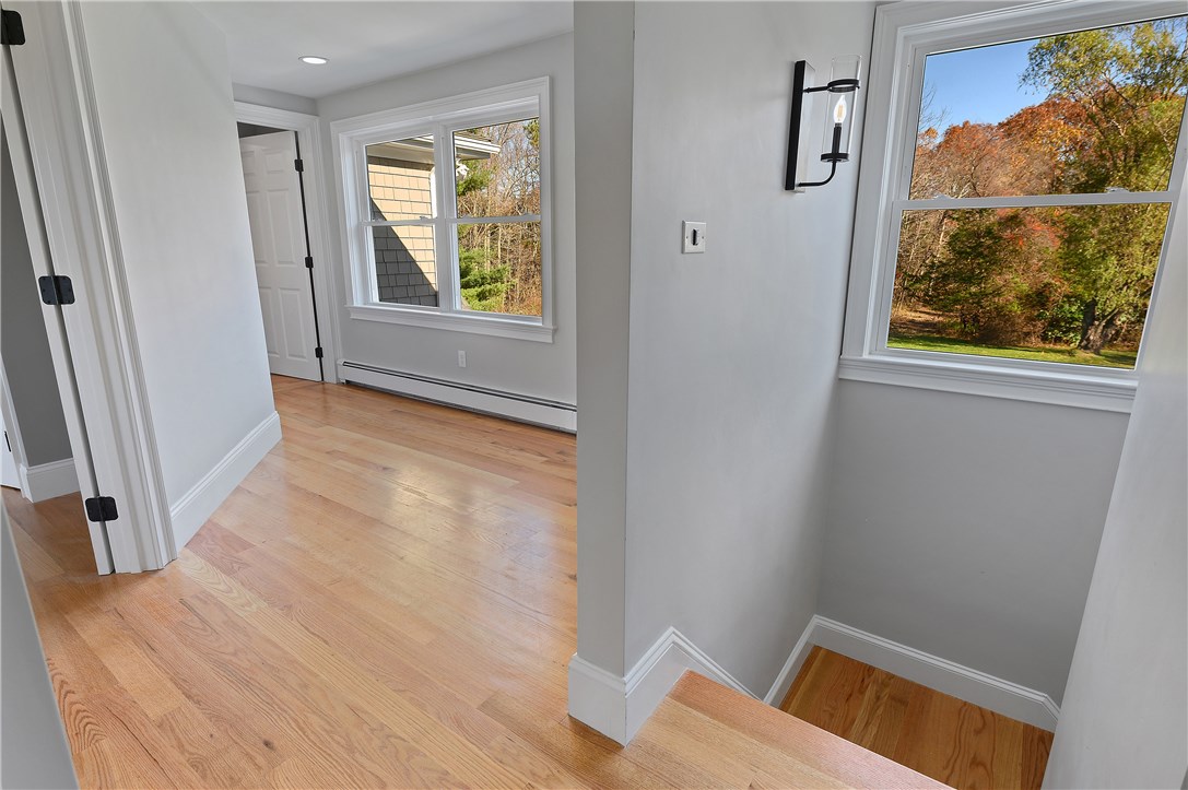 223 Reservoir Road Cumberland, RI 02864 - Photo 25 of 40