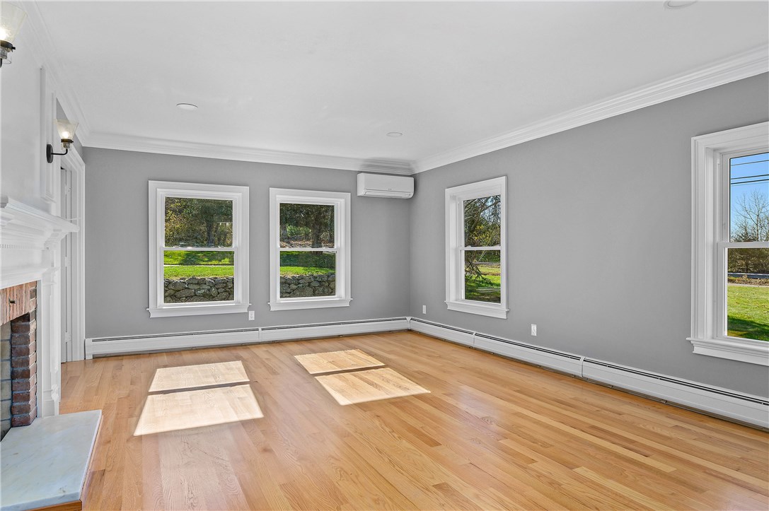 223 Reservoir Road Cumberland, RI 02864 - Photo 9 of 40