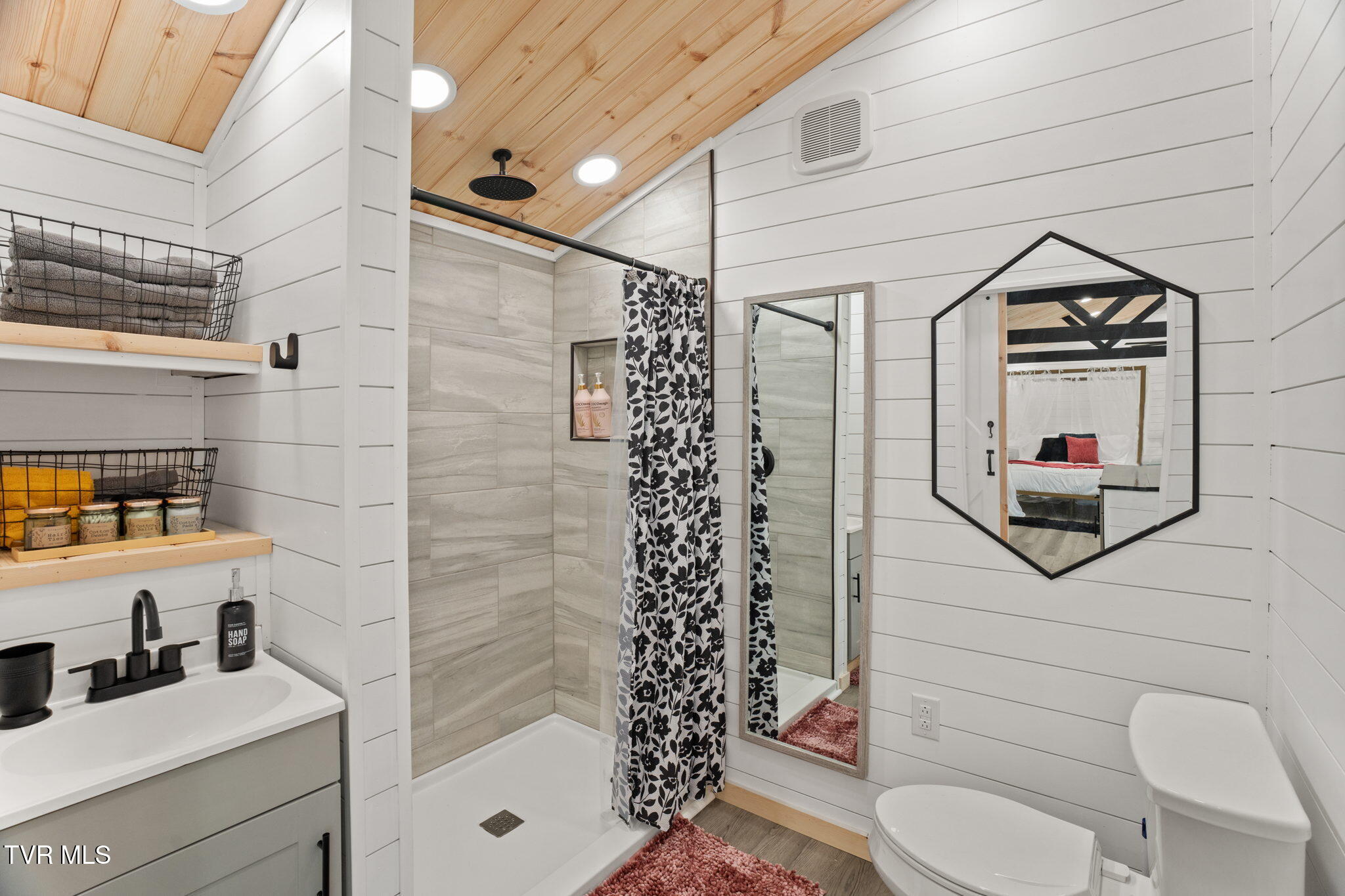 3224 Knob Creek Road Gray, TN 37615 - Photo 17 of 26 40-web-or-mls-DSC09994