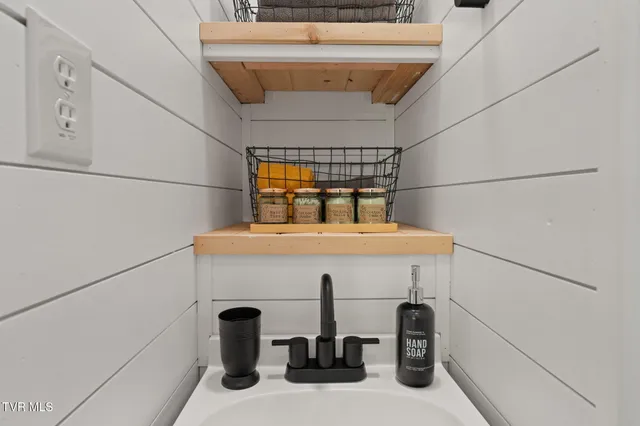 $1,500 | 3224 Knob Creek Road, Gray, TN 37615