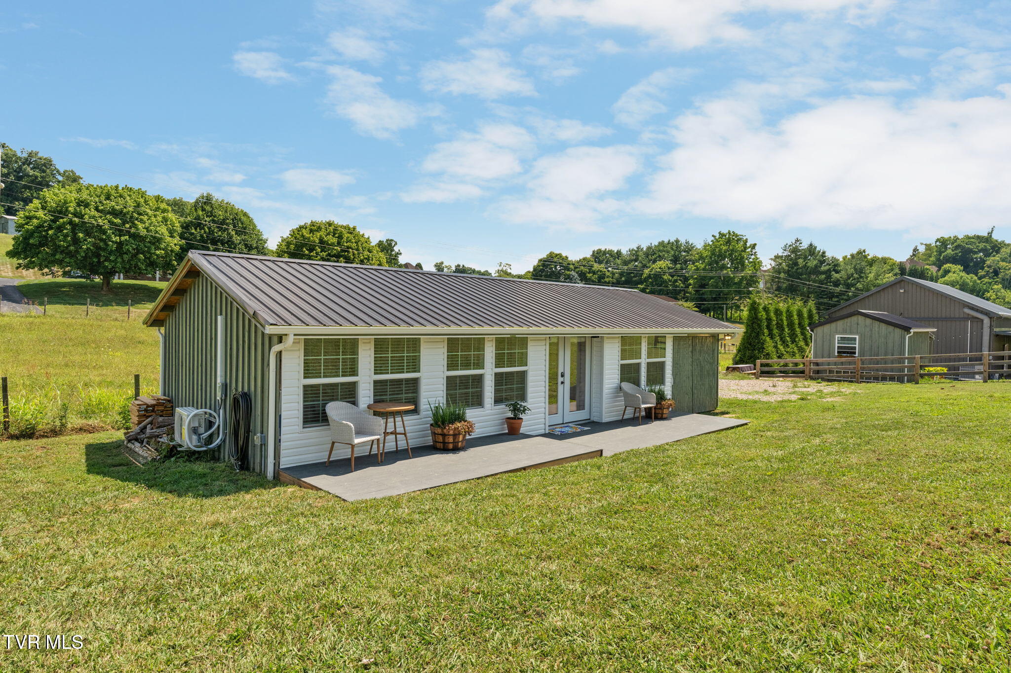 3224 Knob Creek Road Gray, TN 37615 - Photo 2 of 26 23-web-or-mls-DSC00080