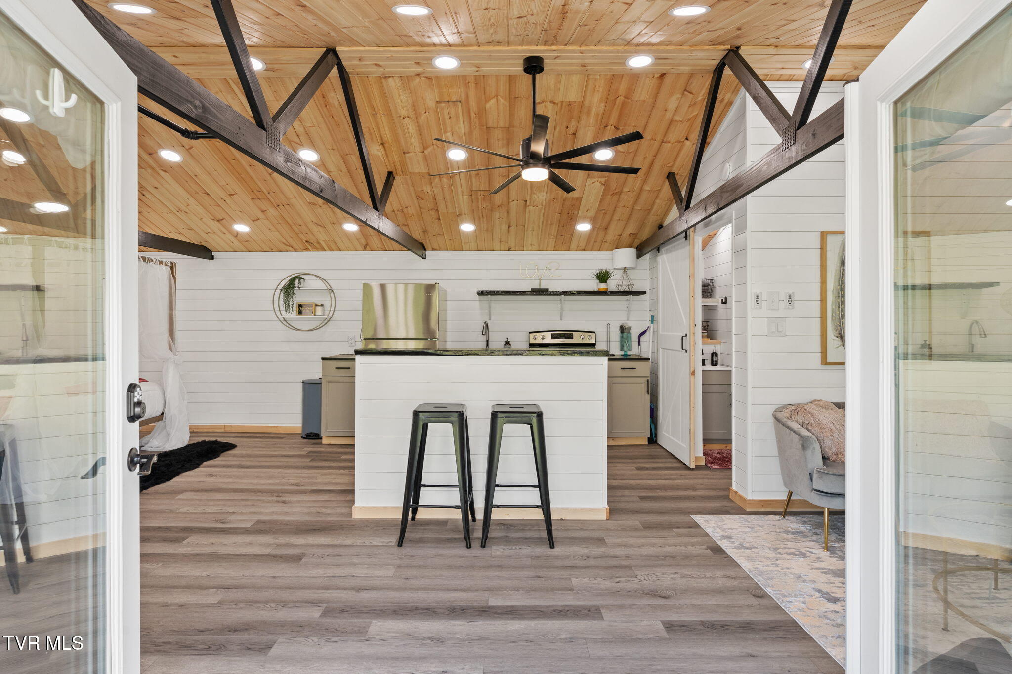 3224 Knob Creek Road Gray, TN 37615 - Photo 4 of 26 38-web-or-mls-DSC09984