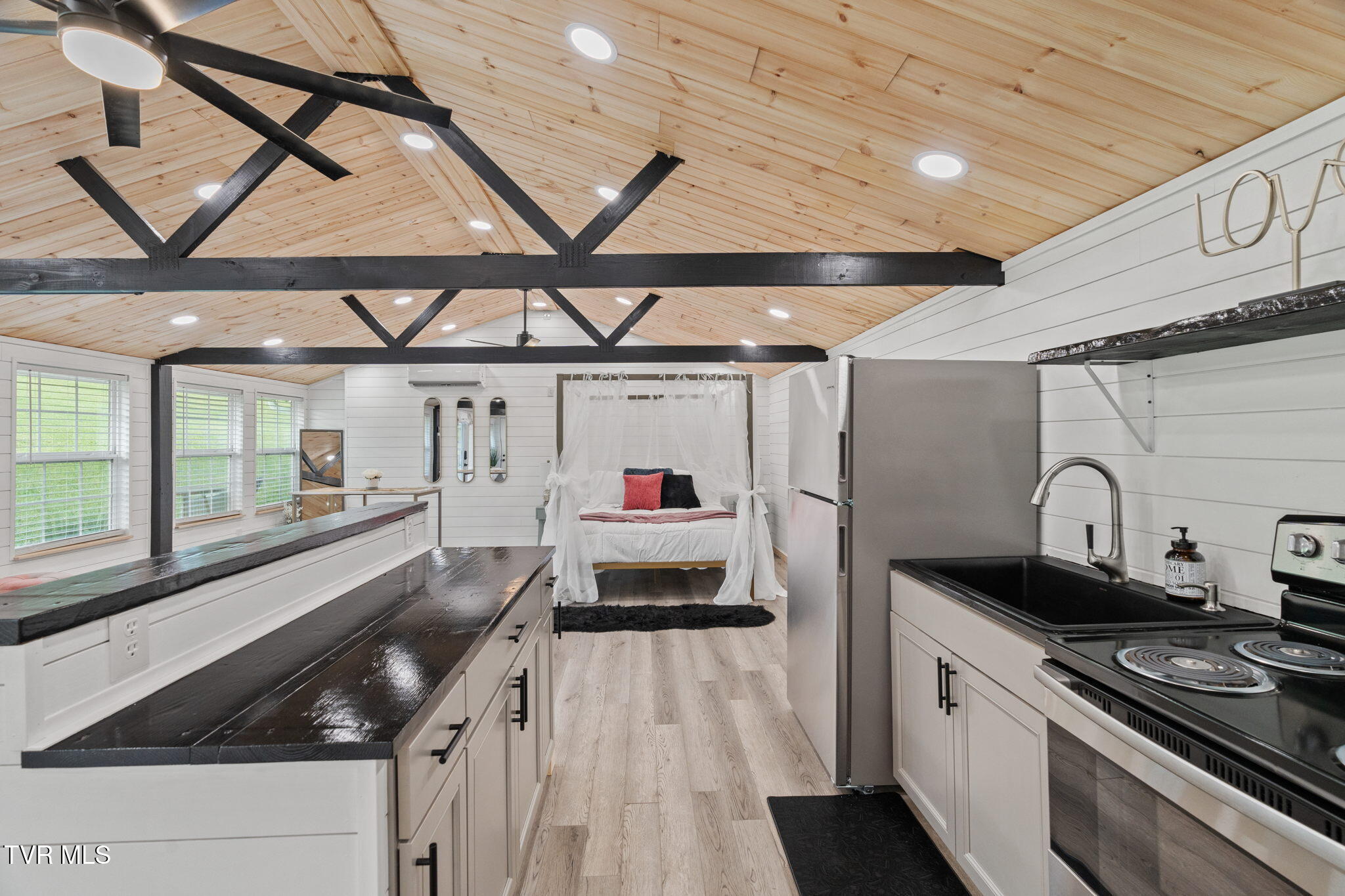 3224 Knob Creek Road Gray, TN 37615 - Photo 8 of 26 41-web-or-mls-DSC09999