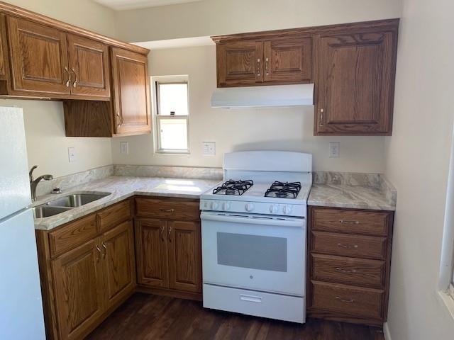 364 Ohio Avenue, Unit 2 Rochester, PA 15074 - Photo 3 of 16 a kitchen with a stove oven and sink