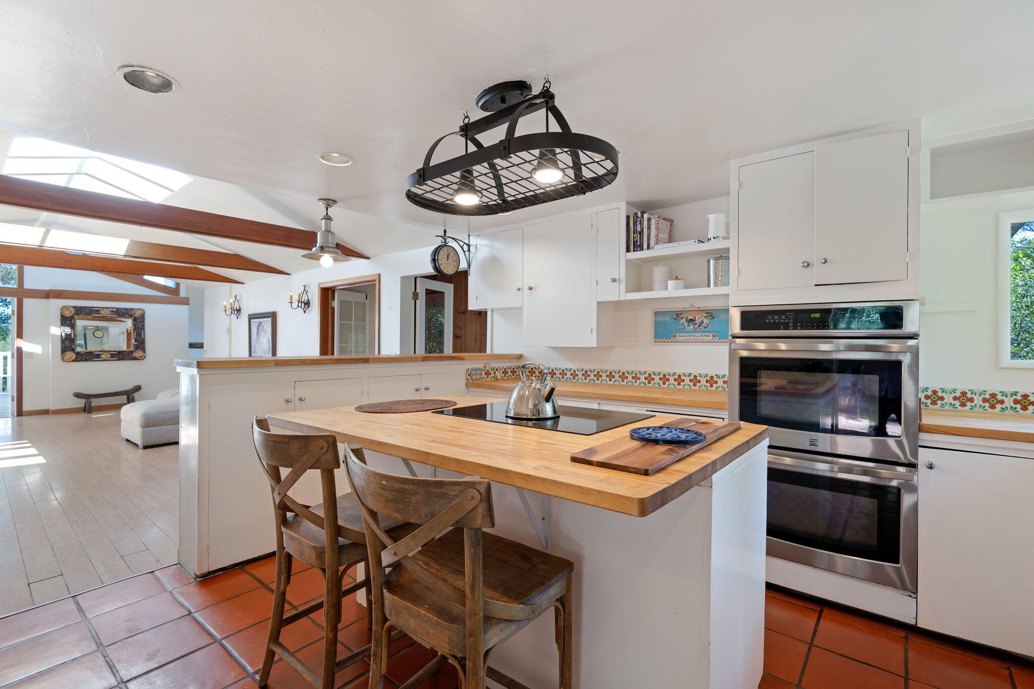 279 Rosario Park Road Santa Barbara, CA 93105 - Photo 12 of 49 Kitchen