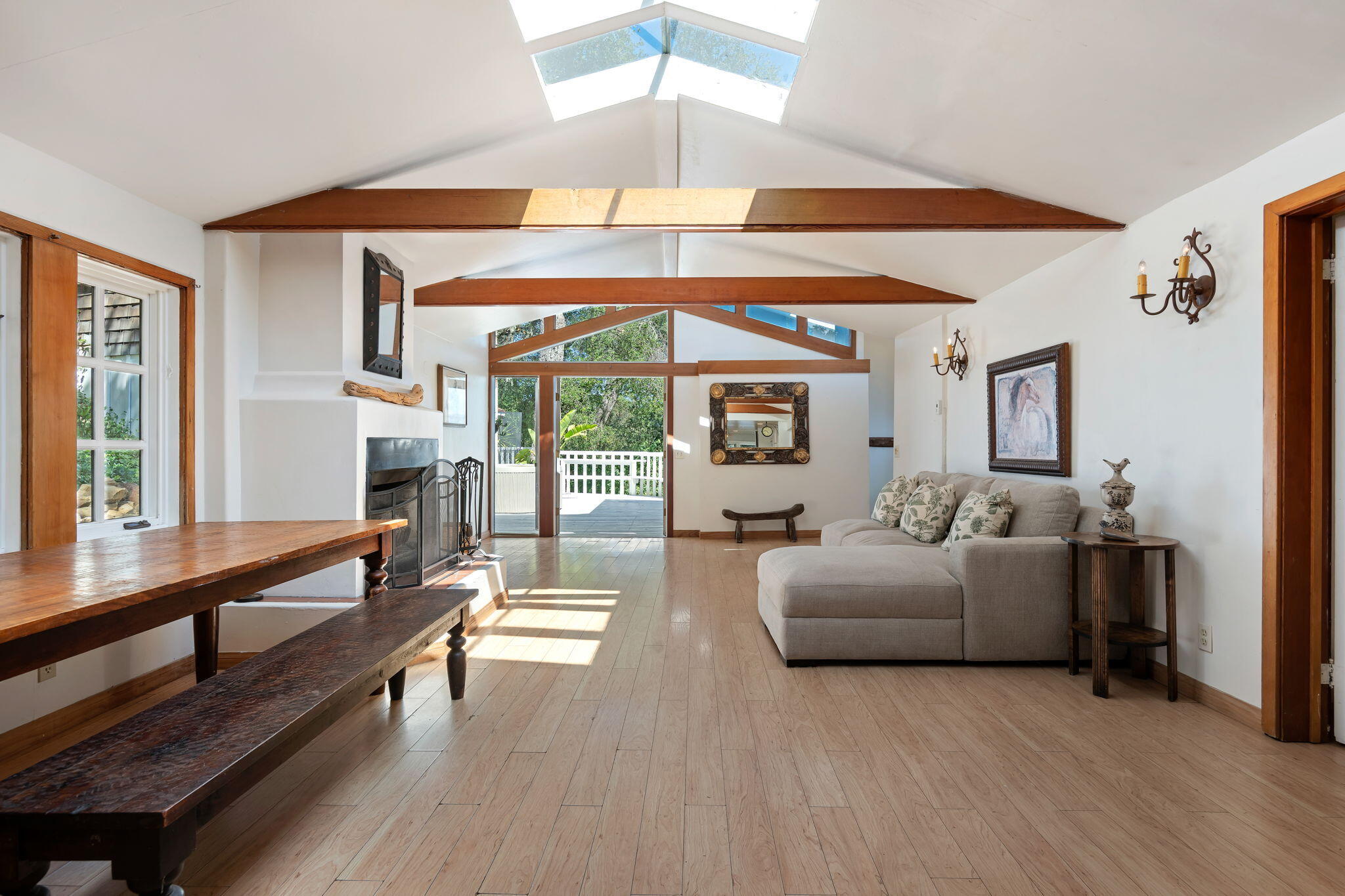 279 Rosario Park Road Santa Barbara, CA 93105 - Photo 7 of 49 Great Room