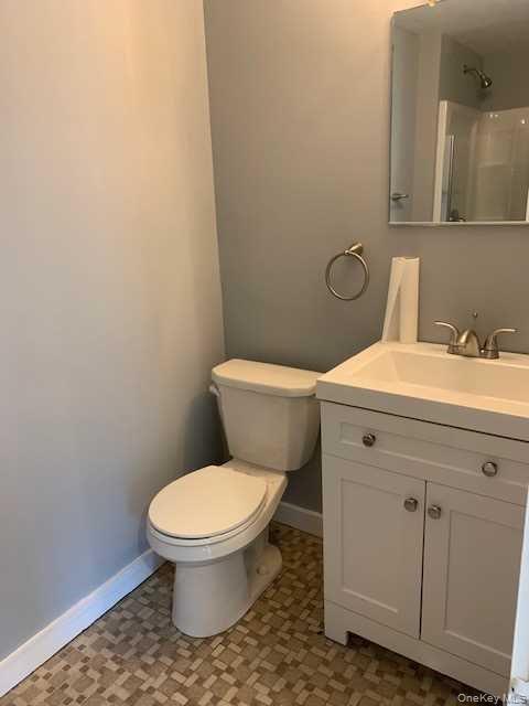 271 Titusville Road, Unit 101 Poughkeepsie, NY 12603 - Photo 5 of 6