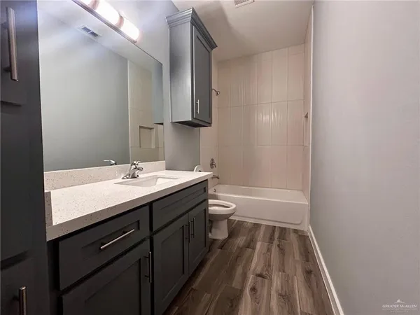 $1,050 | 908 West Kohala Avenue, Unit 1, Alton, TX 78573