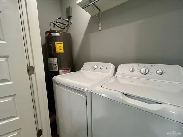 $1,050 | 908 West Kohala Avenue, Unit 1, Alton, TX 78573