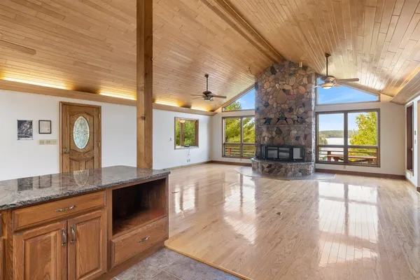 $1,200,000 | 2375 Viste Point Road, Ely, MN 55731
