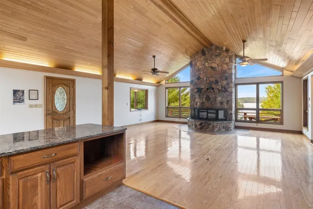 $1,200,000 | 2375 Viste Point Road, Ely, MN 55731