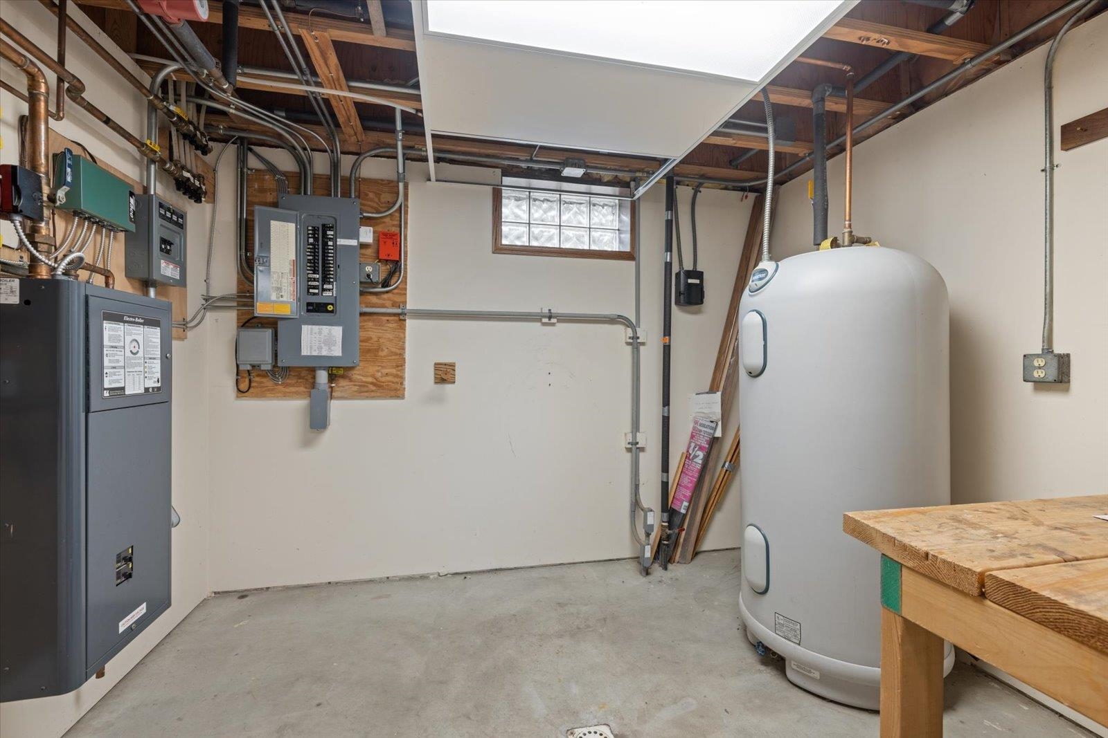 2375 Viste Point Road Ely, MN 55731 - Photo 40 of 83 Utility area with water heater, electric panel