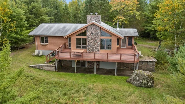 $1,200,000 | 2375 Viste Point Road, Ely, MN 55731