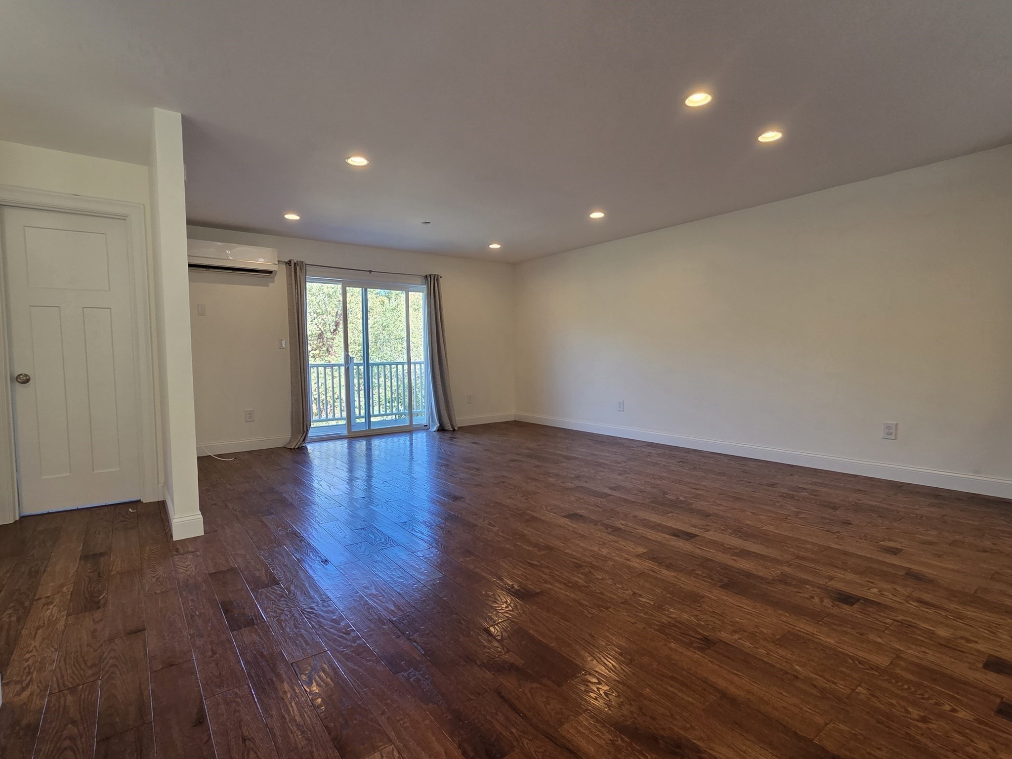 219 Main Street, Unit 1 Maynard, MA 01754 - Photo 8 of 20 Gallery Image 8