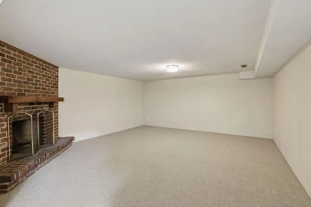 $2,750 | 7207 Heatherton Circle, Edina, MN 55435