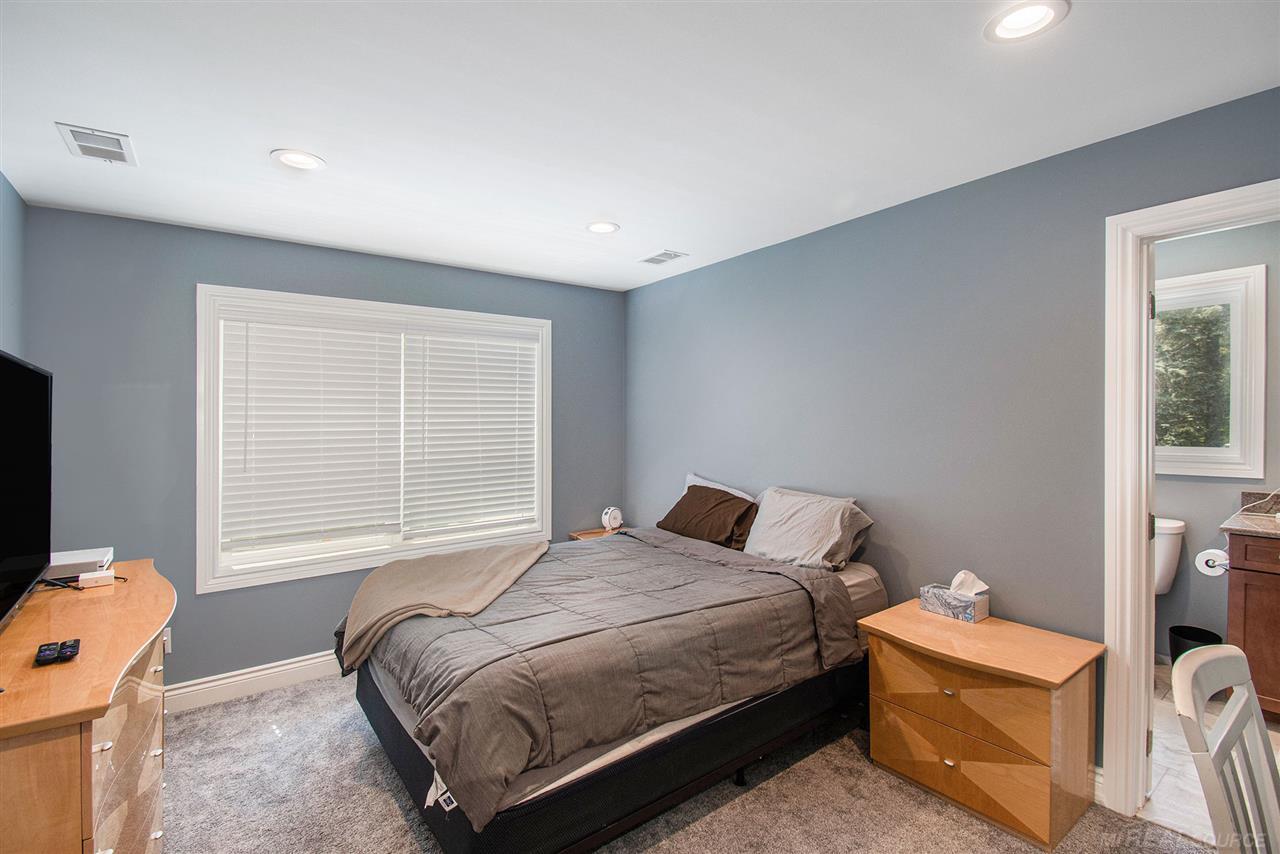 33865 Schneider Road New Baltimore, MI 48047 - Photo 25 of 49 50014914-24.JPG