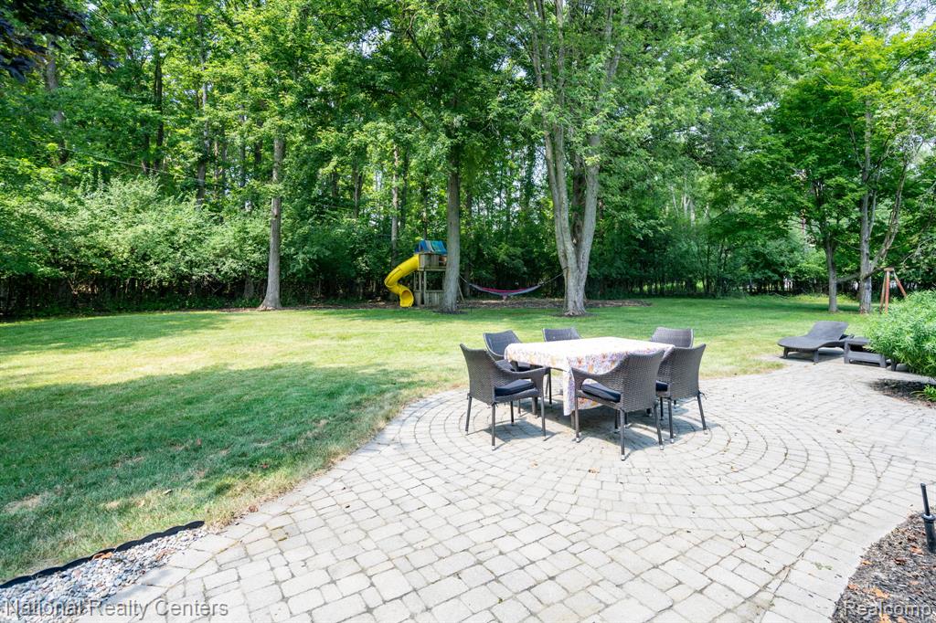 31467 Old Cannon Road Beverly Hills, MI 48025 - Photo 32 of 35