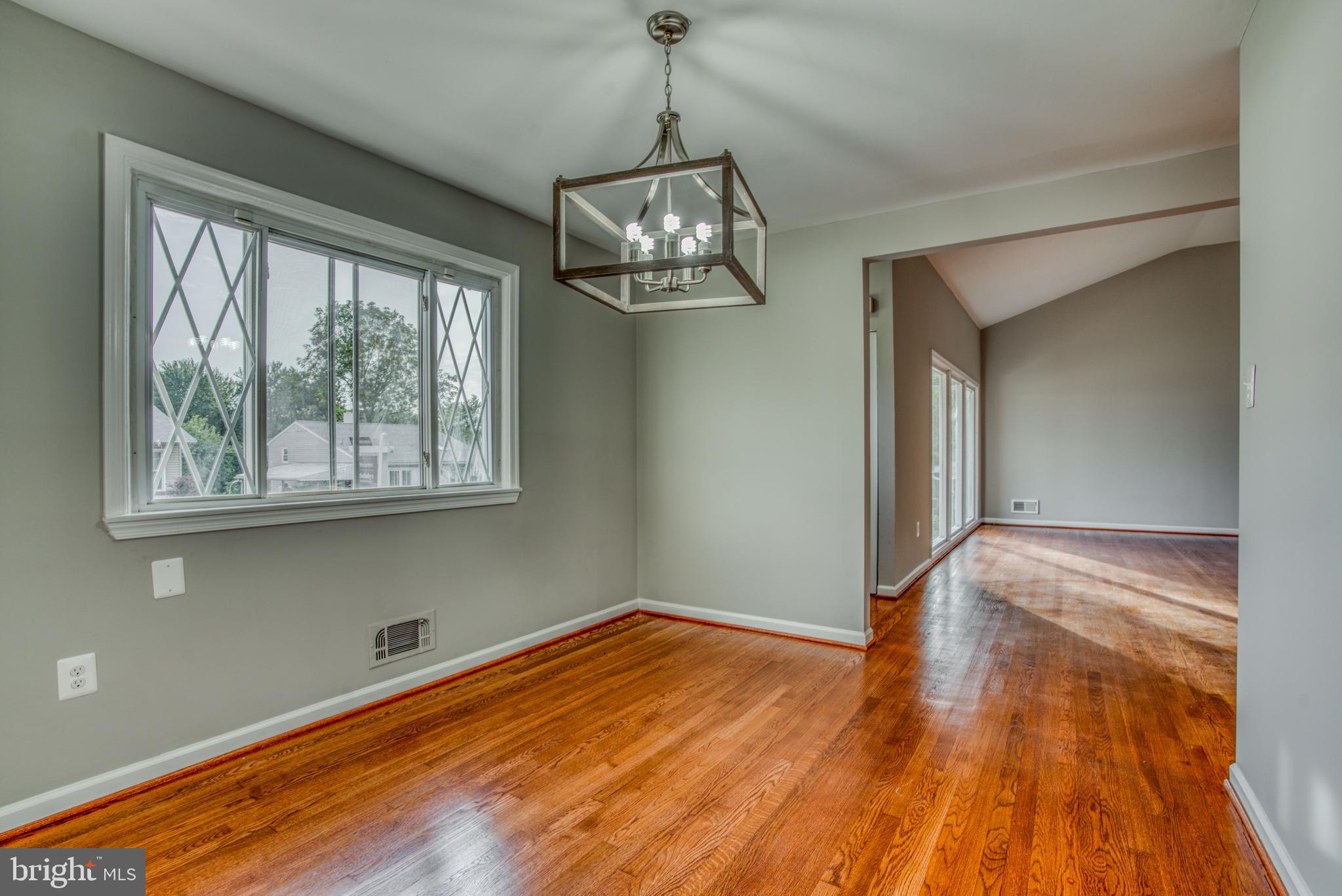 1327 Robin Road Pikesville, MD 21208 - Photo 14 of 51 Gallery Image 14