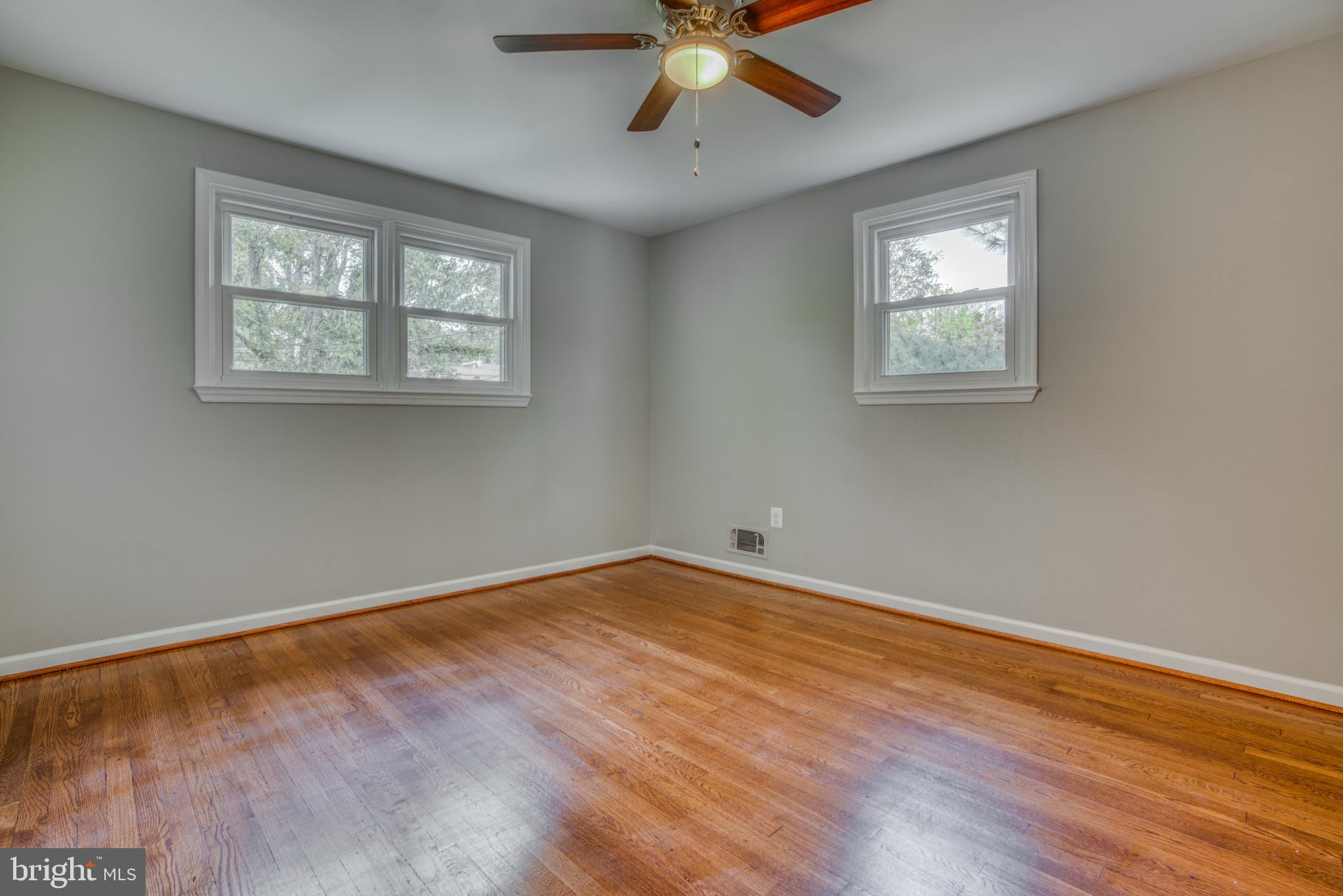 1327 Robin Road Pikesville, MD 21208 - Photo 21 of 51 Gallery Image 21